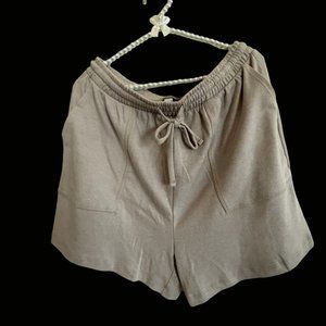 💐🌷Zenana NWT XL Tan Pull-on Shorts with Drawstring and Front Pockets